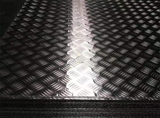 black aluminium checker plate